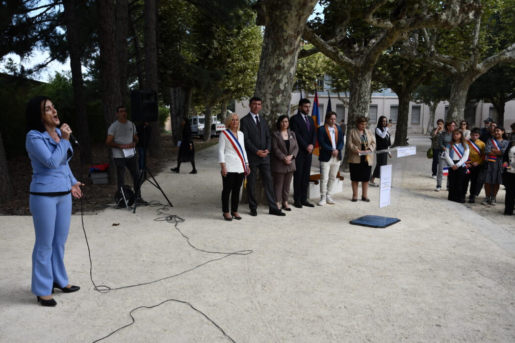 inauguration statue charles Aznavour 24.09 (88)