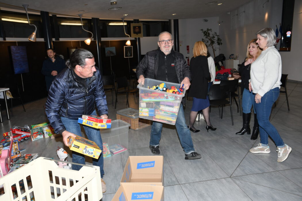 remise des cadeaux au secours populaire 06.12 (12)